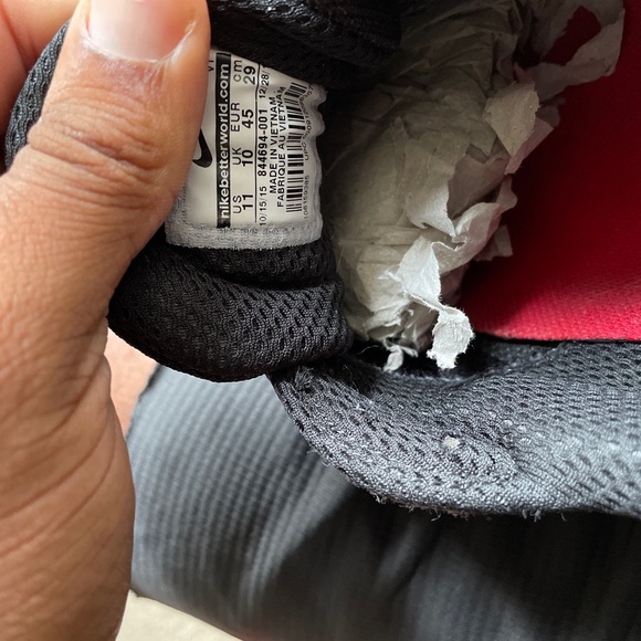 Sneakers - Picture 8 of 8